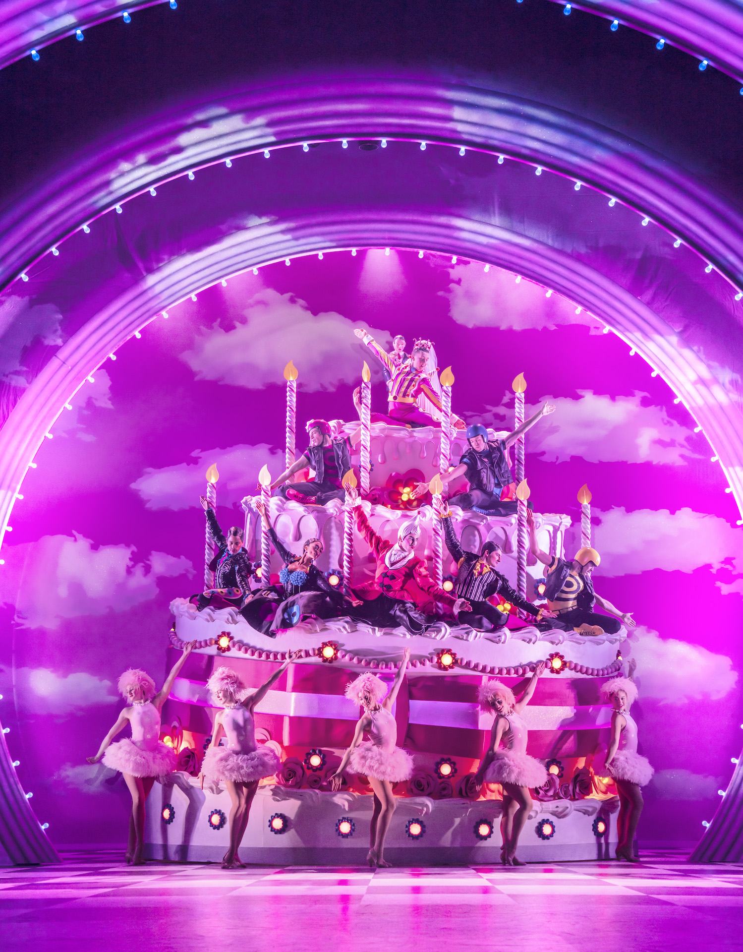 Matthew Bourne's Nutcracker!, Sadler's Wells Theatre review new candy